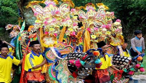  ¿Guardianes del Bosque: Un Viaje Mágico por las Tradiciones de Indonesia?